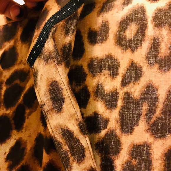 EXPRESS Leopard Print Button Down Blouse- Small - Picture 6 of 8
